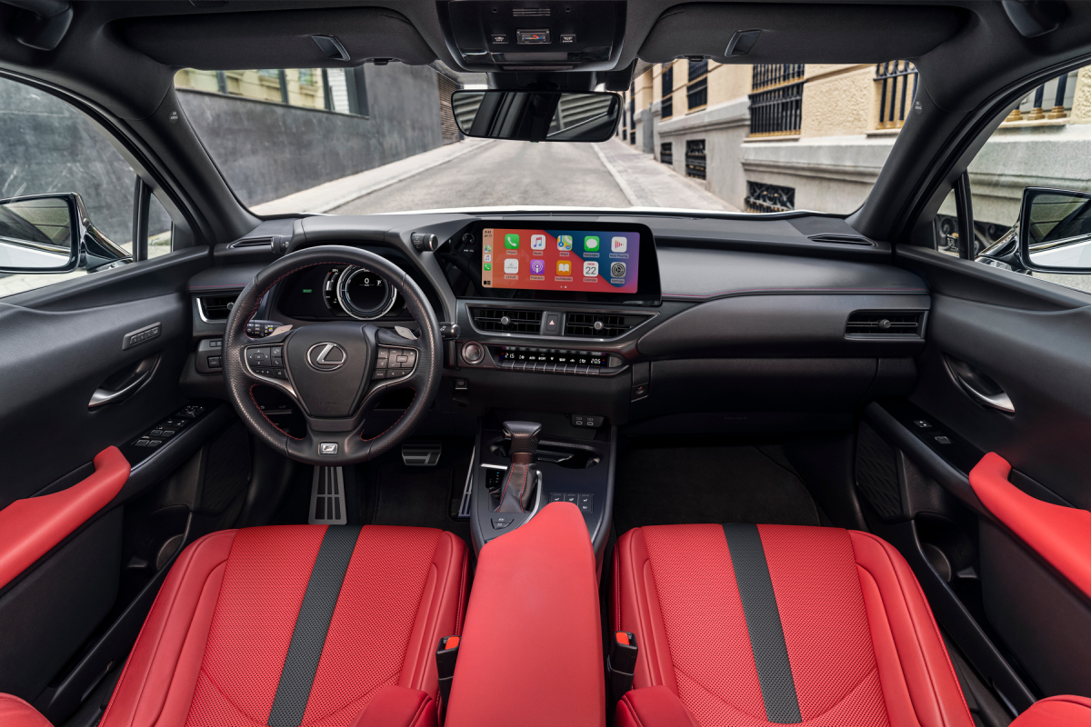 Inovovaný Lexus UX (2023)