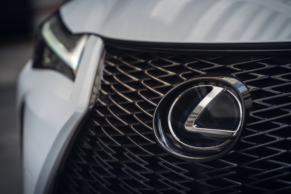 Inovovaný Lexus UX (2023)