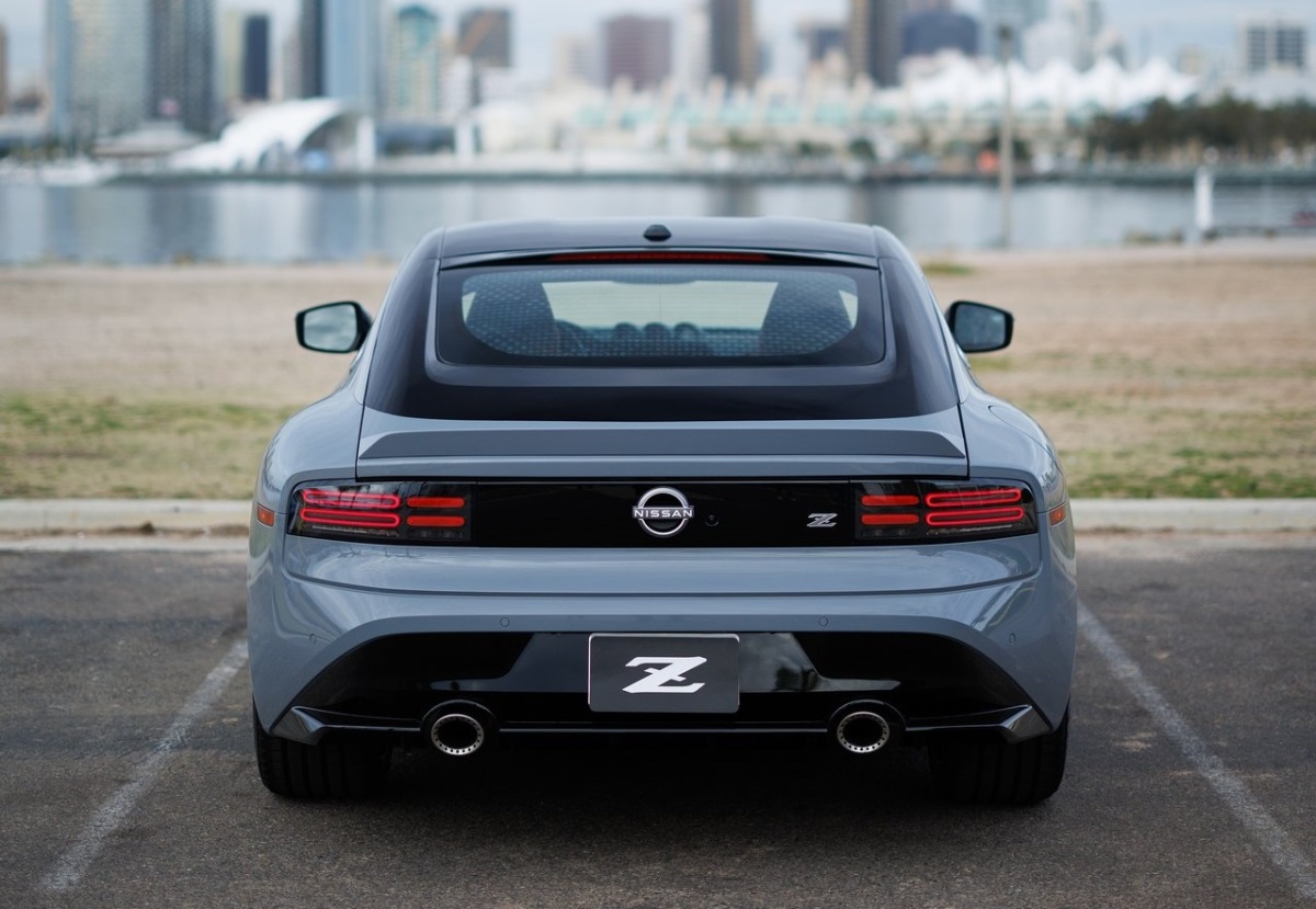 Nissan Z 5