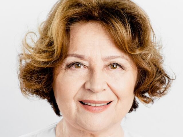 Emília Vášáryová