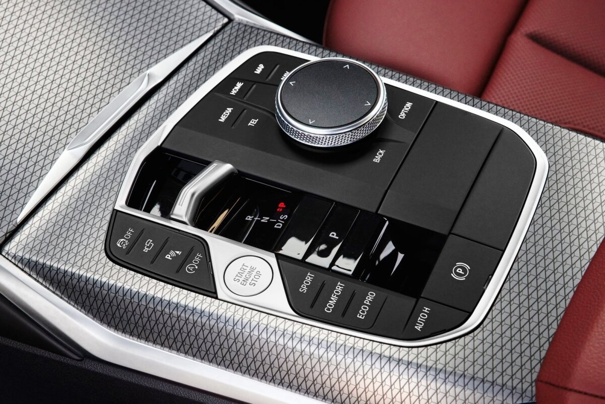 BMW 3-Series -2022