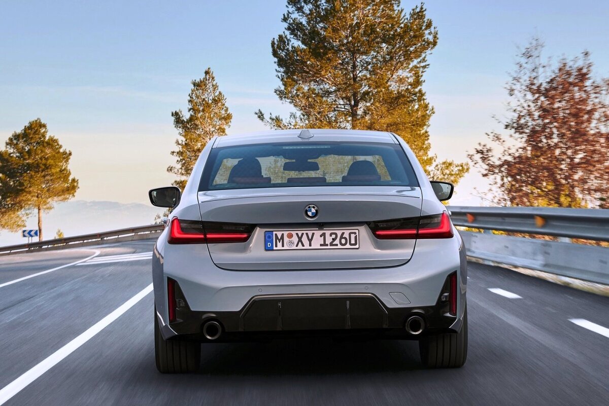 BMW 3-Series -2022