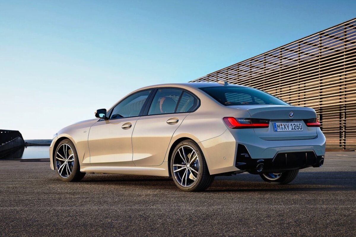 BMW 3-Series -2022