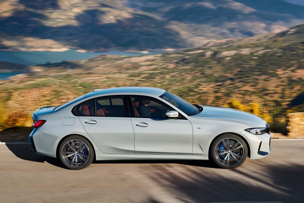 BMW 3-Series -2022