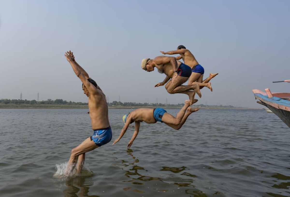 India, kúpanie, skok, voda, jazero