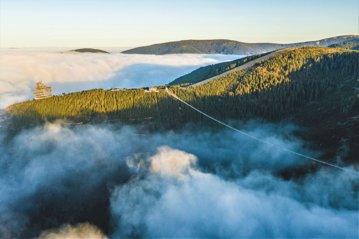 Sky Bridge 721