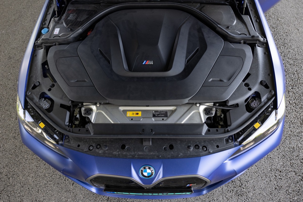BMW I4 M50