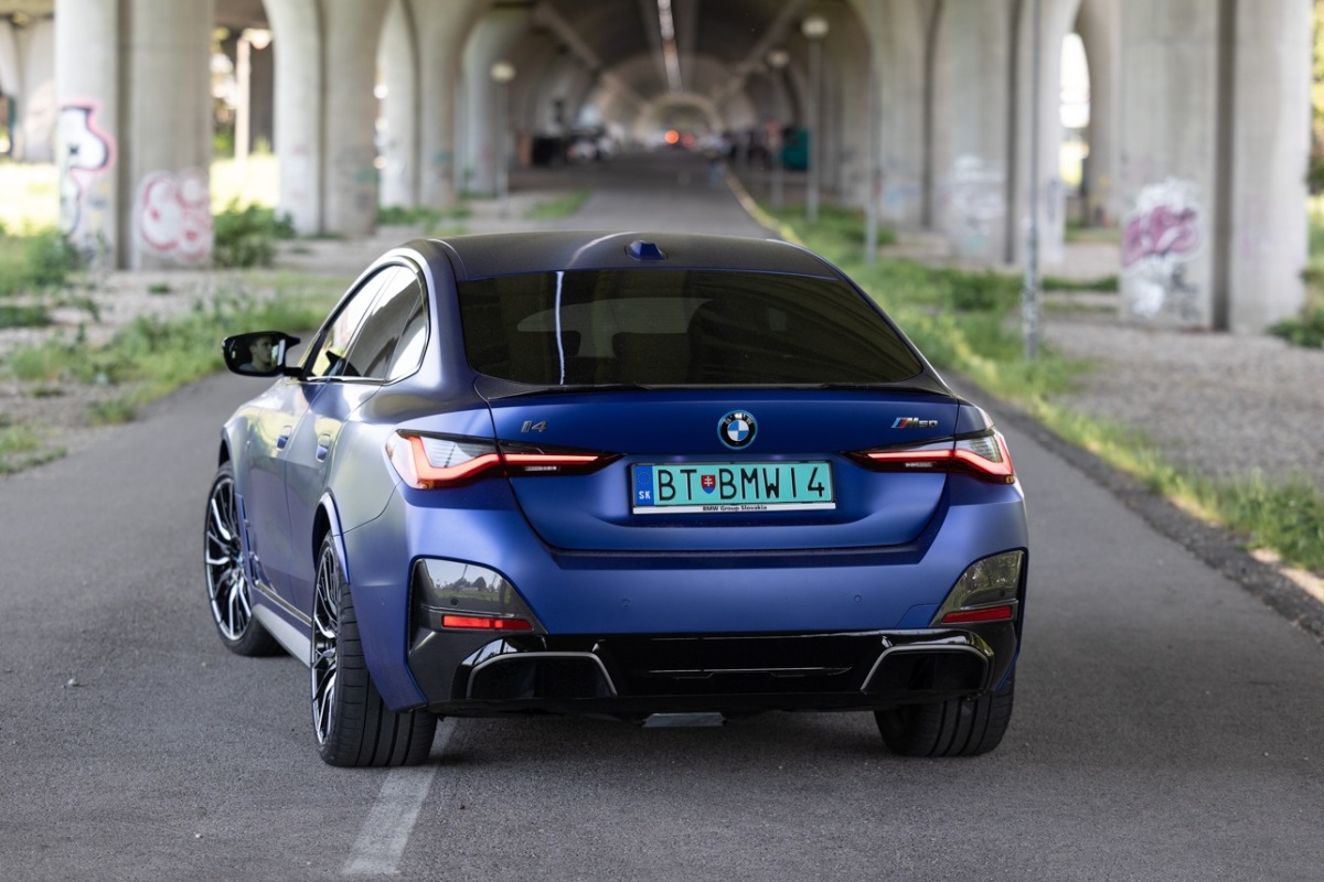 BMW I4 M50