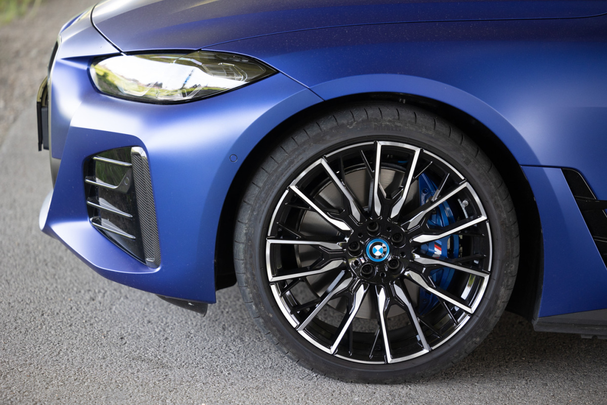 BMW I4 M50