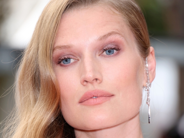 Toni Garrn 