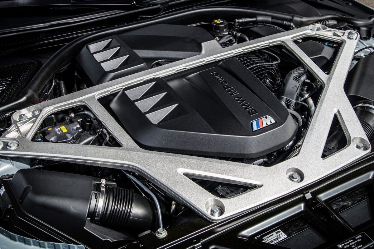 BMW M4 CSL - 2022