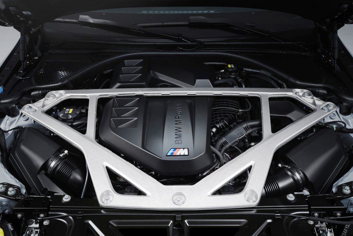 BMW M4 CSL - 2022