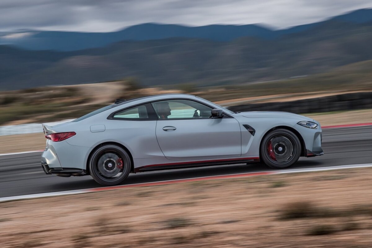 BMW M4 CSL - 2022