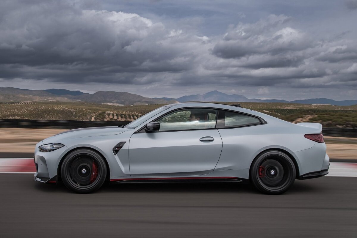 BMW M4 CSL - 2022