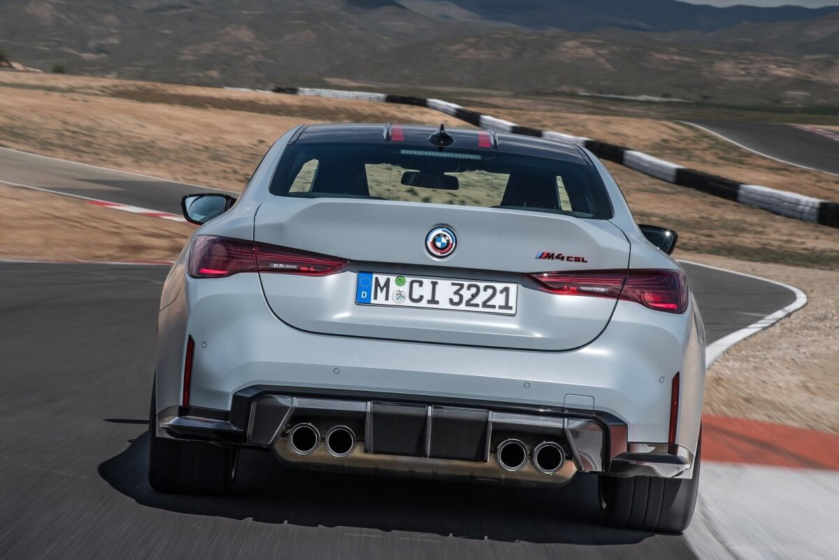 BMW M4 CSL - 2022