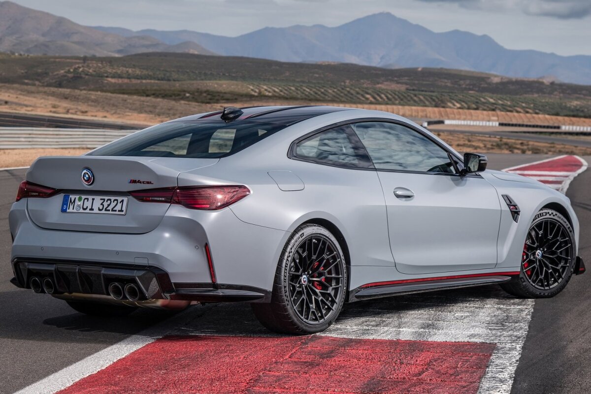 BMW M4 CSL - 2022