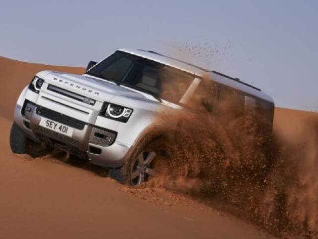 Land Rover Defender - 2022