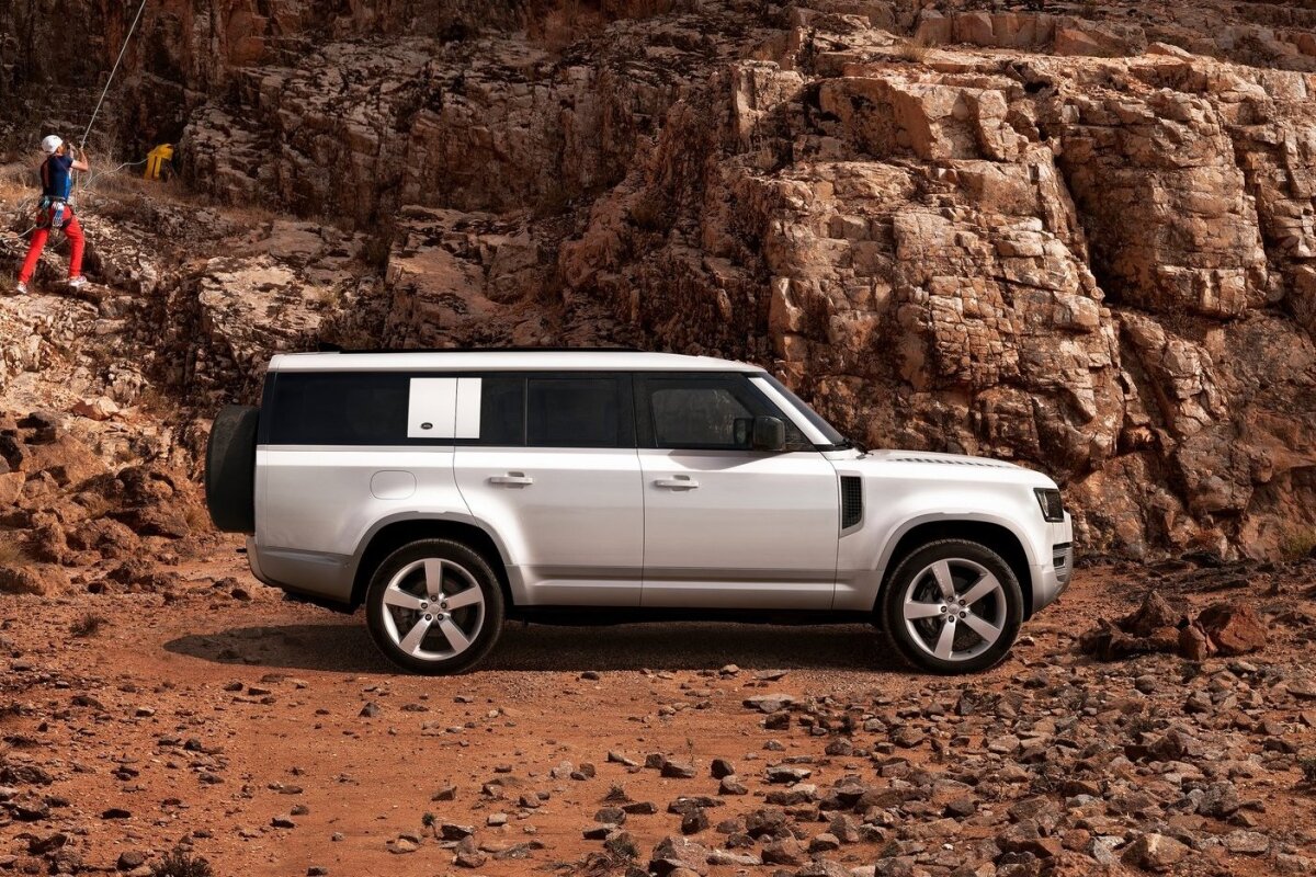 Land Rover Defender 13 - 2022