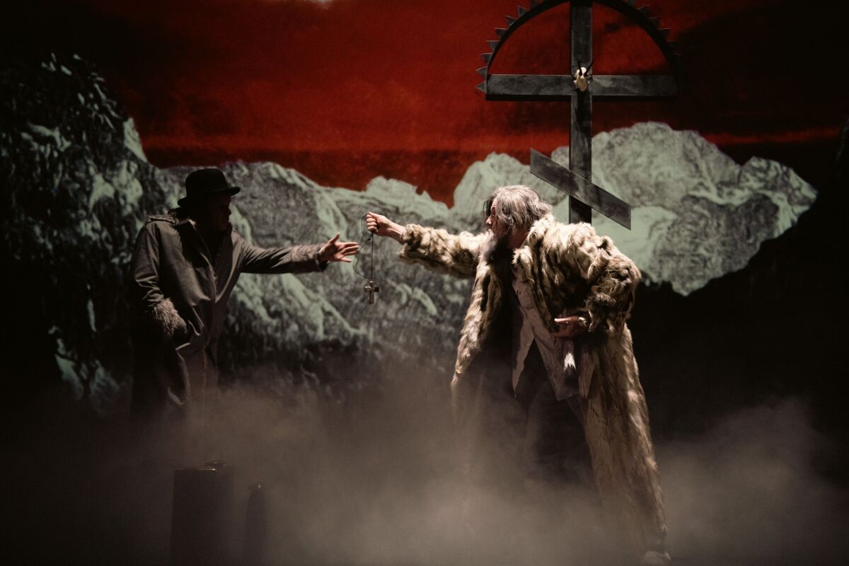 Dracula-1 Pribeh sa zacina v Transylvanii  foto Peter Chvostek 