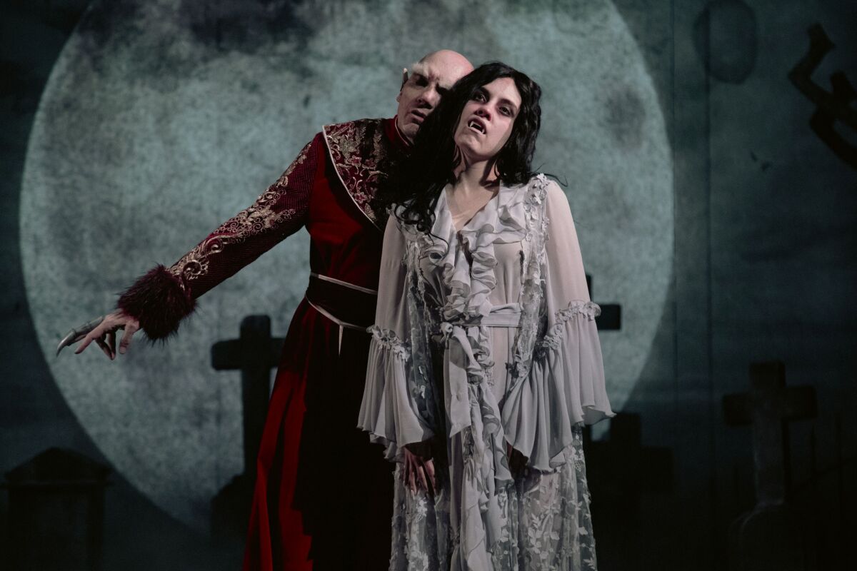 Dracula-sava Popovic a brona kovacikova   foto Peter Chvostek 