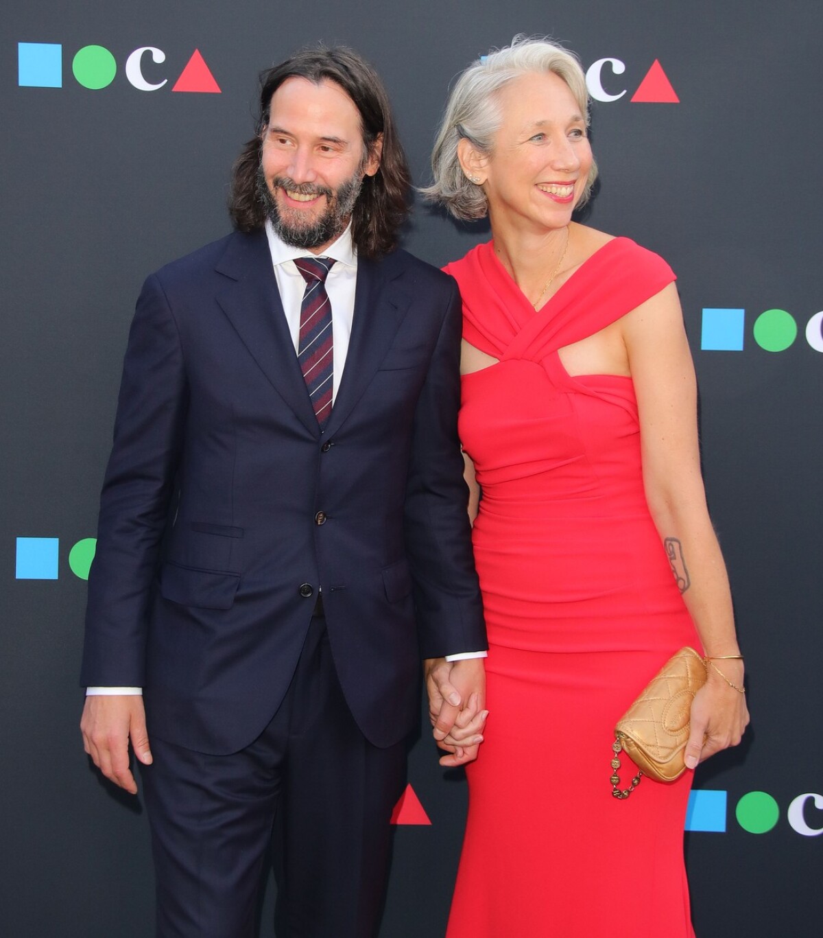 Herec Keanu Reeves a jeho partnerka Alexandra Grant na akcii MOCA Gala 2022.