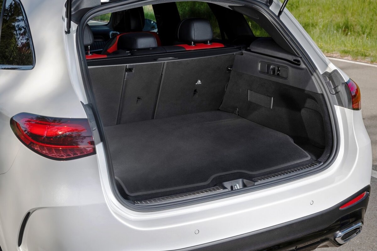 Mercedes-Benz GLC - 2022
