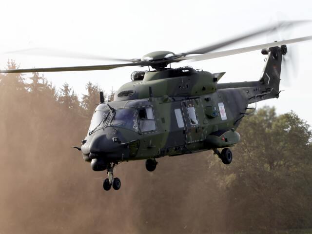 vrtuľník NH90
