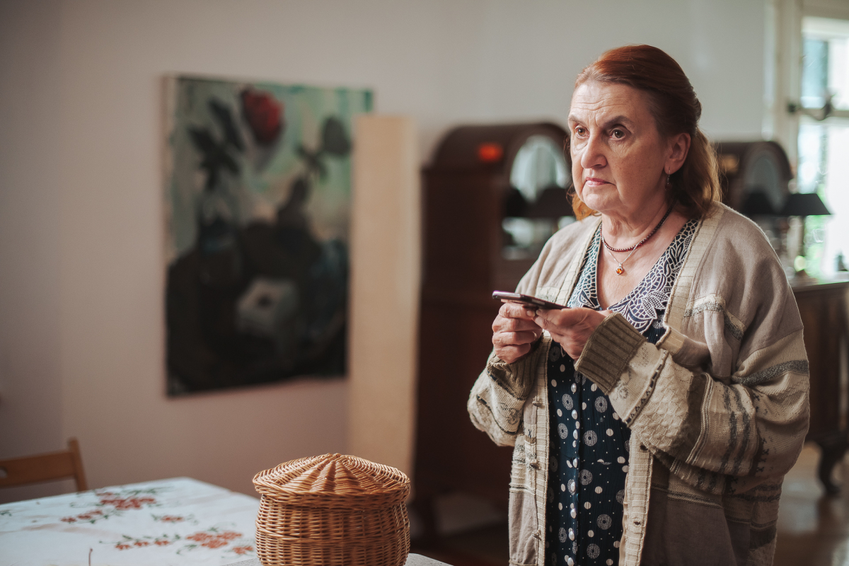 Striedavka, Eva Holubova