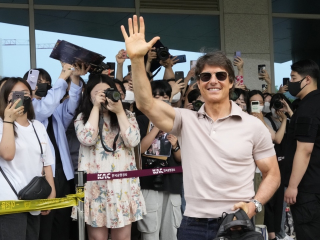 Tom Cruise