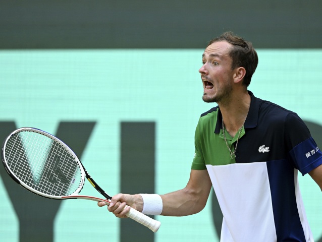 Daniil Medvedev na turnaji v nemeckom Halle.