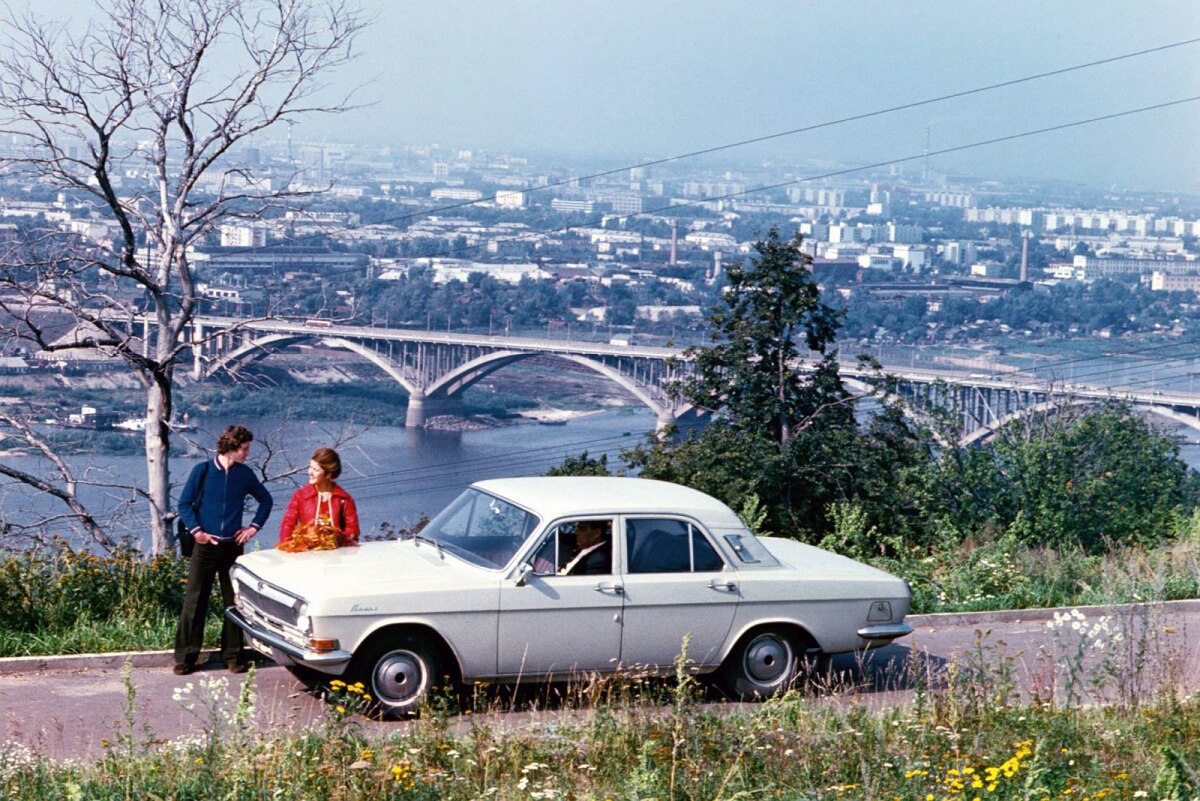 Volga GAZ-24
