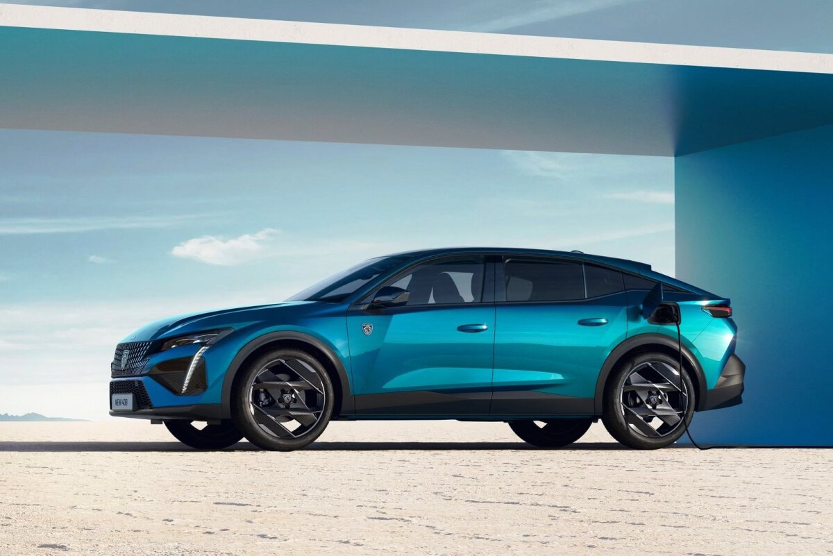 Peugeot 408 - 2022