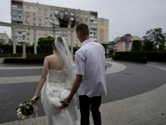 Russia Ukraine War Tying the Knot