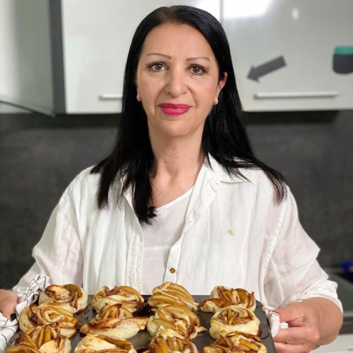 Bez servítky - Nora Kabrheľovej
