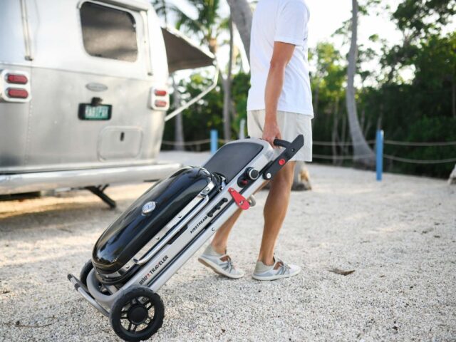 Airstream Weber Traveler  - skladací gril