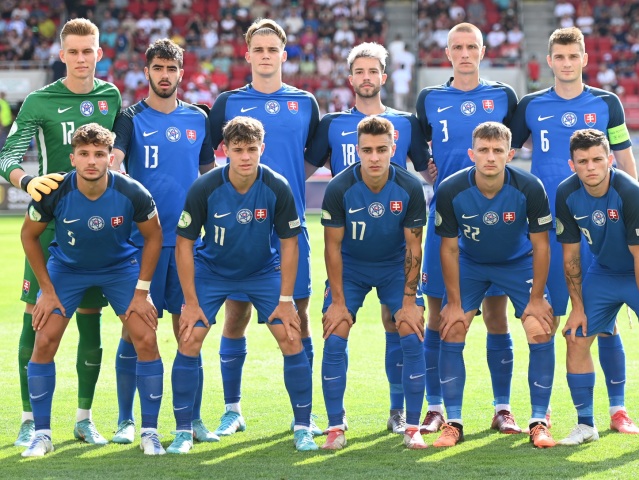 Slováci išli do zápasu odhodlaní napriek tomu, že proti Francúzsku, Taliansku a Rumunsku dali na turnaji iba gól.