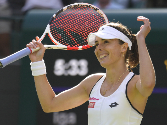 Alizé Cornetová po postupe do osemfinále Wimbledonu.