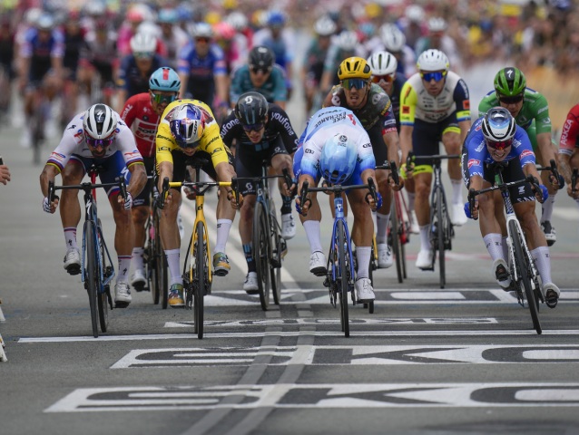 Najlepšie kvarteto vedľa seba. Zľava Peter Sagan, Wout van Aert, Dylan Groenewegen a Jasper Philipsen.
