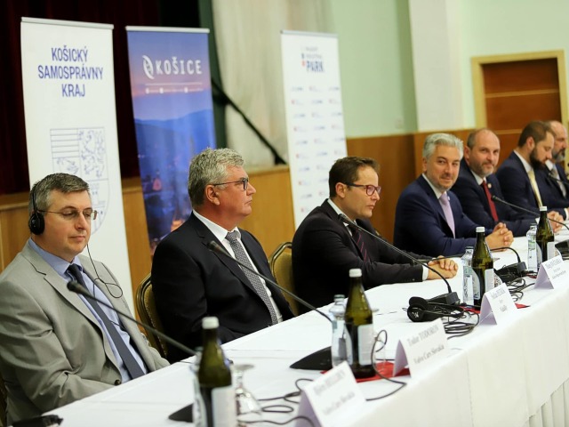 Nové pracovné príležitosti, byty aj cesty. Volvo vo Valalikoch pomôže rozvoju celého kraja, priemyselný park, Industrial Park Valaliky