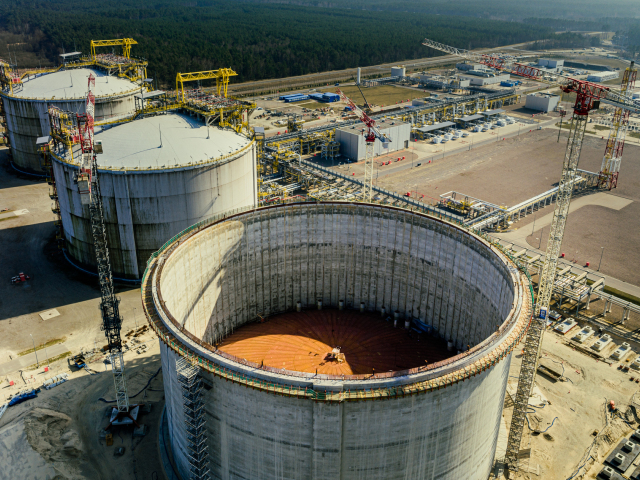 zasobnik lng zemny plyn polsko