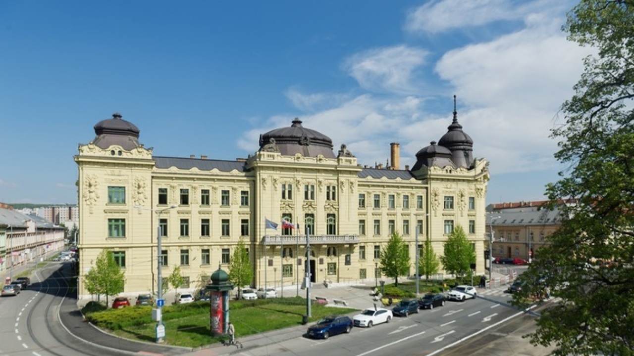 Košický kraj zažíva predvolebný obrat. Jeden z kandidátov na župana odstúpil, prezradil, koho teraz podporí - Regionálne voľby 2026 - Správy - pravda.sk