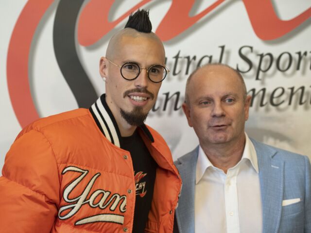 SR Čína Futbal Hamšík Prestup TK BAX