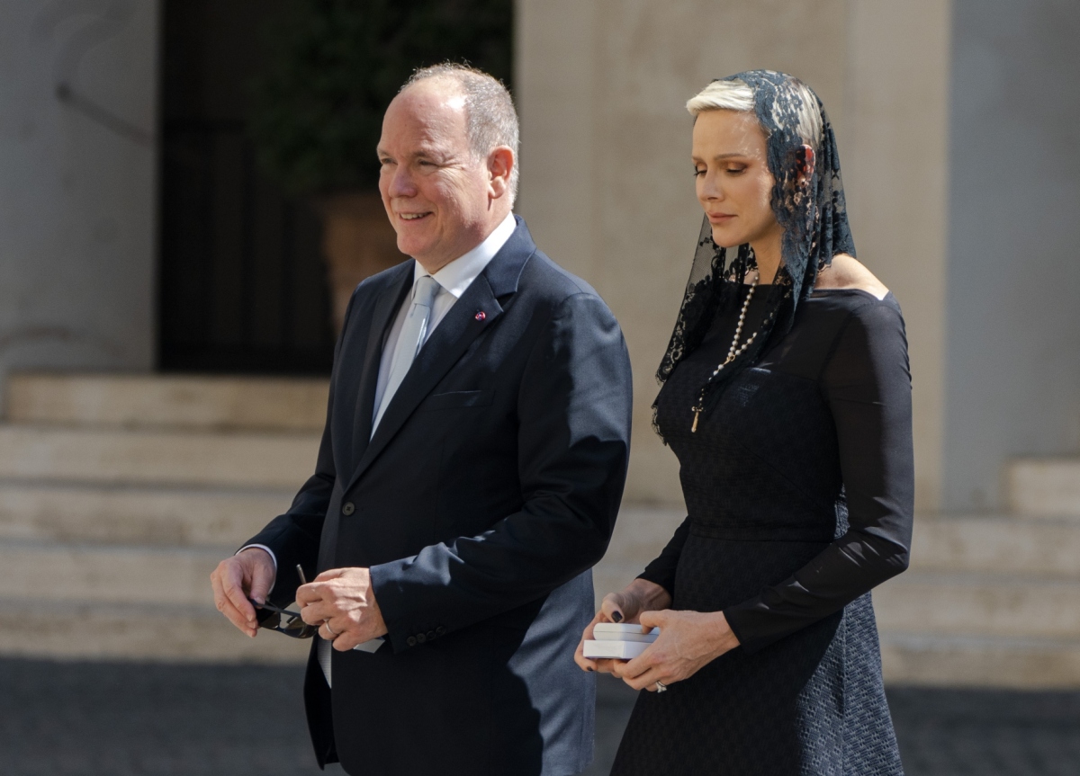 Monacké knieža Albert a jeho manželka - princezná Charlene