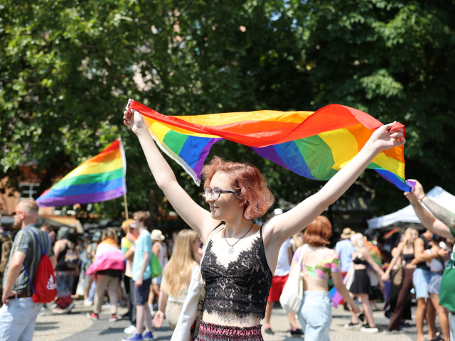 duhovy pride autor: Robert Huttner