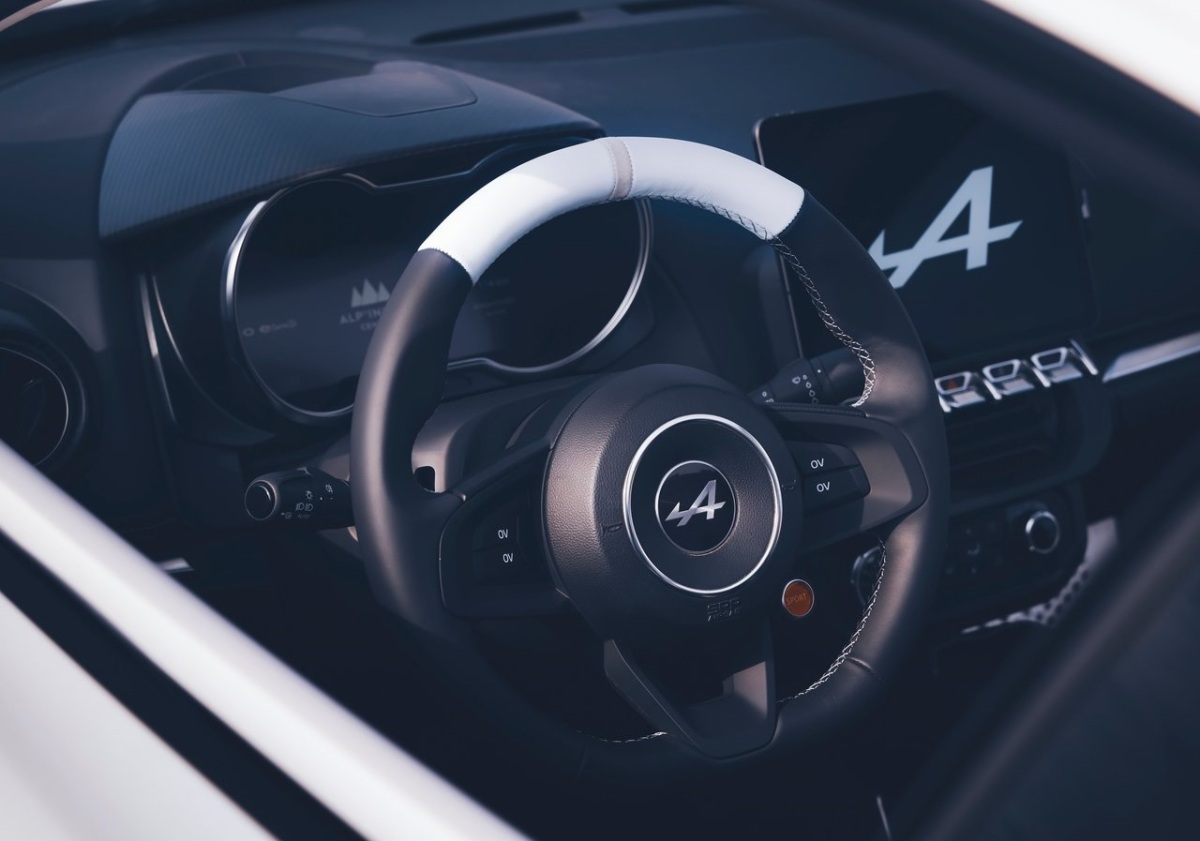 Alpine A110 E-ternite Concept 8