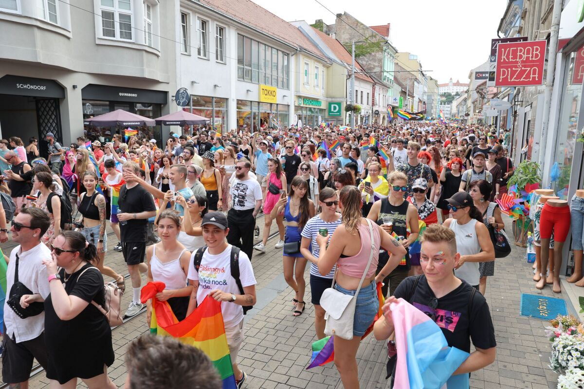duhovy pride autor: Robert Huttner