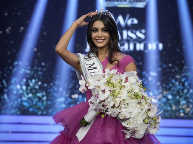Miss Miss Libanon Yasmina Zaitoun
