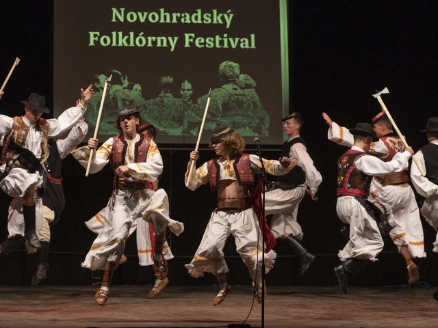 novohradsky folklorny festival