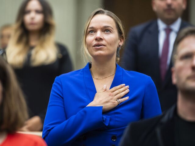 SR Bratislava Parlament NRSR 66. Schôdza tabák