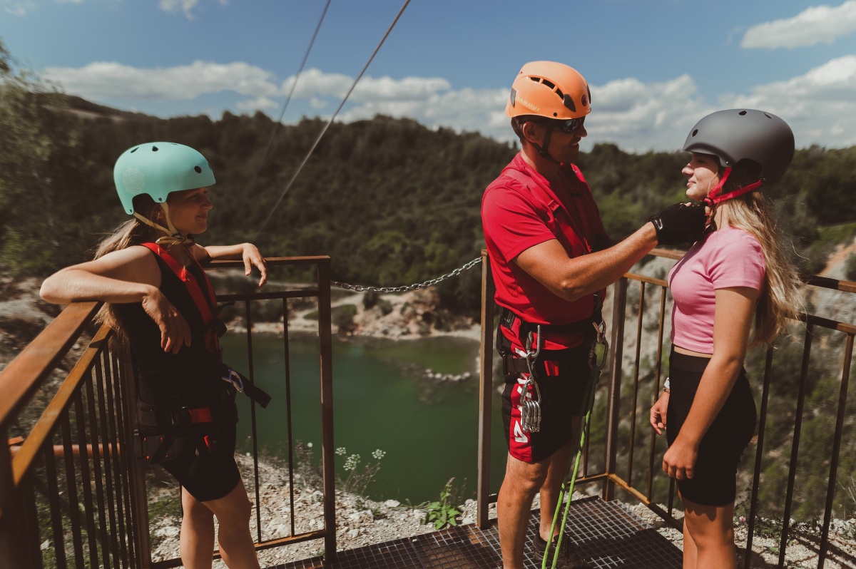 zipline Beňatiná